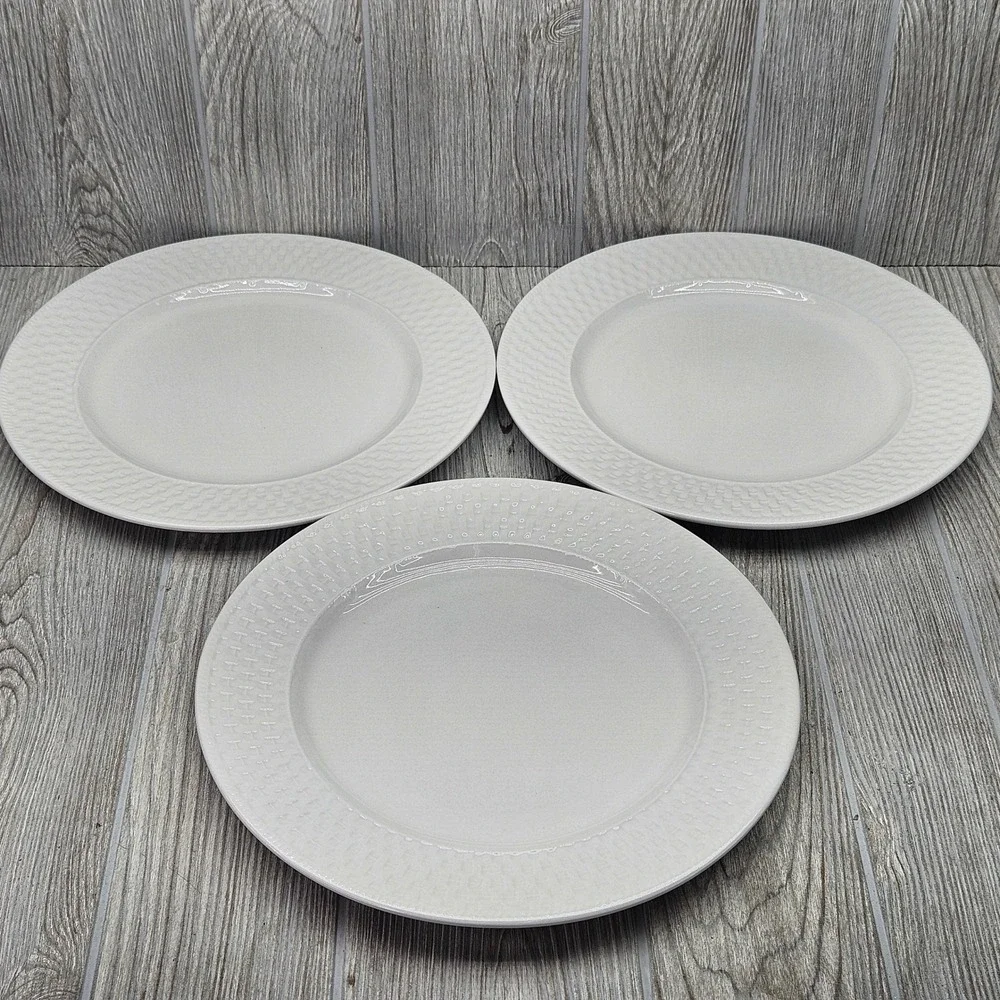 Oneida Westerly Basket White Stoneware Dinner Plates Set of 3 Textured Rim 11